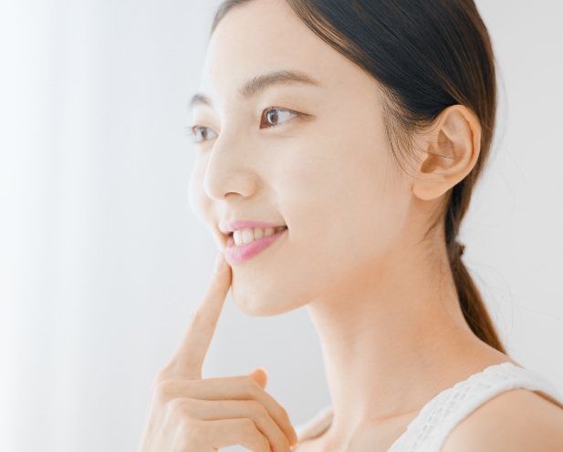 目立たず自然に、自分らしい笑顔へ