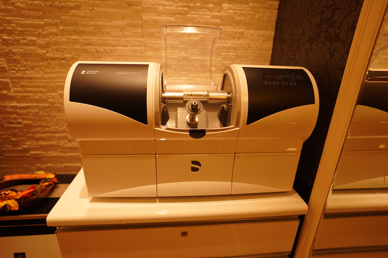 セラミック治療とは